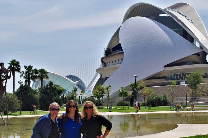 All of Valencia by Bike - Jardí del Turia Ride: 90 Minutes Of Green-City Cycling