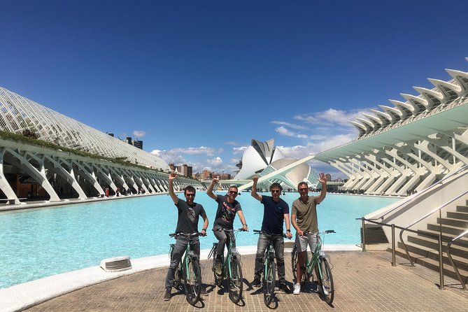 All of Valencia by Bike - Ciudad de las Artes y las Ciencias: Futuristic Architecture On Wheels