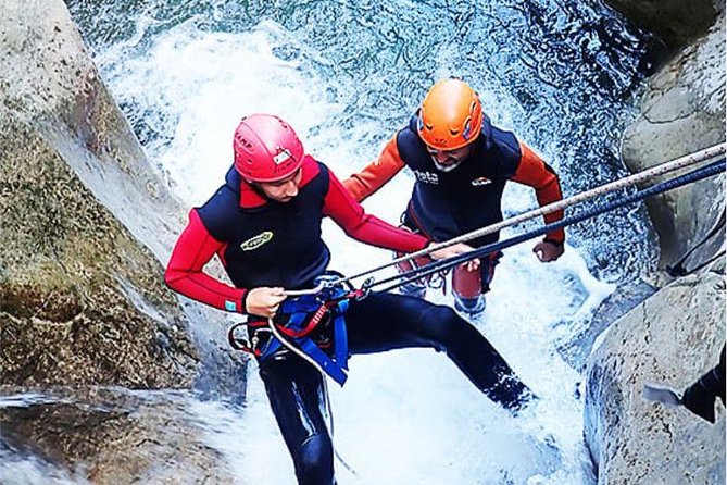 Aquatic canyoning near Benidorm. Estret de les Penyes Bollulla - Who This 3-Hour Canyoning Trip Suits Best (and who should skip it)