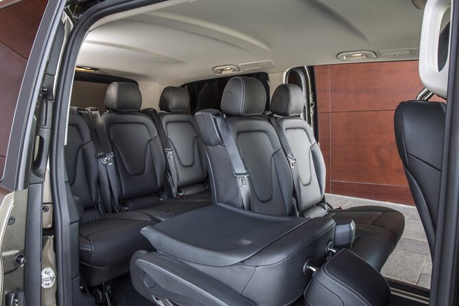 Arrival Transfer Valencia Airport VLC to Valencia City by Minivan - What happens during the drive (and what you might learn)