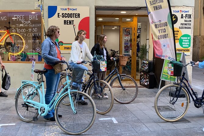 Bicycle Rental in Valencia - Your flexible self-guided route: city core, Turia Park, and garden time