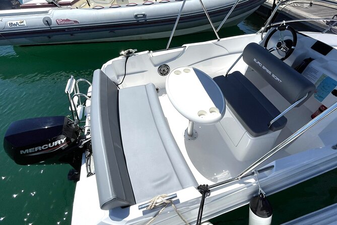 Boat Rental Without License in La Marina de Valencia - Price and Value: What $168.94 Per Group Really Buys