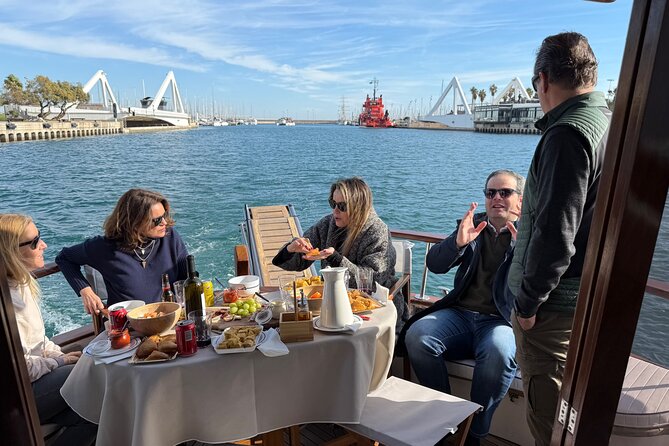 Chill and Sail in Valencia - Price and value: $379.51 per group for up to 10