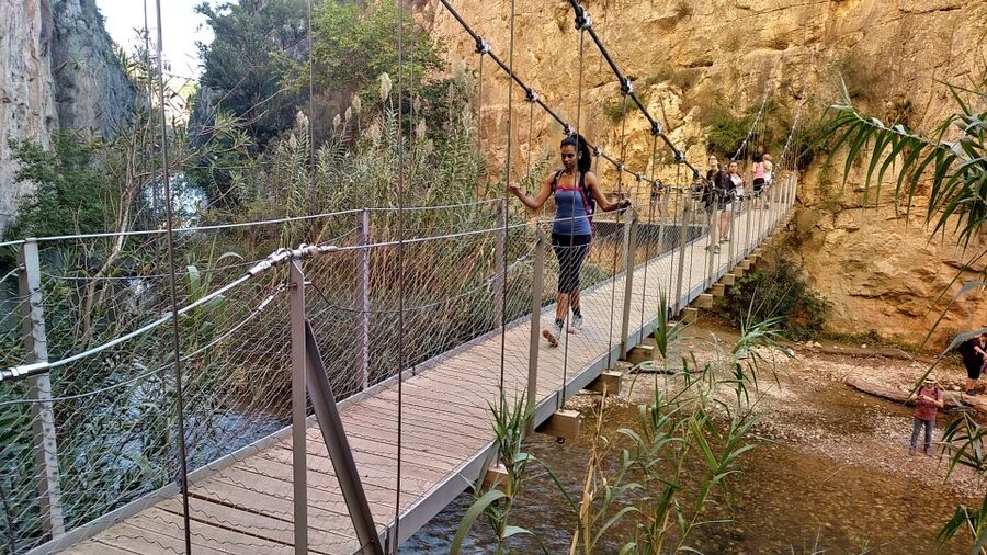 Chulilla: Hanging Bridges & Canyon Private Hiking Day Tour - Tour guide and language: where the value comes from