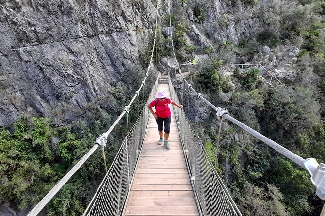 Chulilla Hike to the Hanging Bridges from Valencia - Charco Azul: the calm stop that sets the tone
