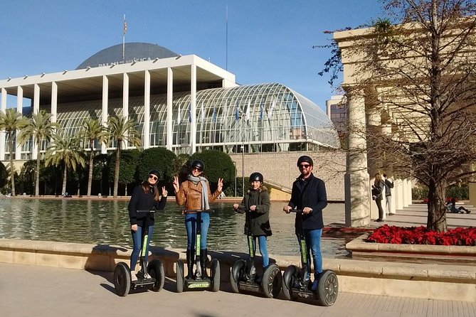 Complet Segway Tour Medieval + Gardens - Training first, confidence fast