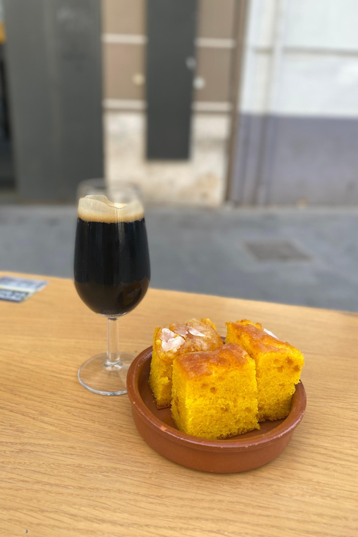 Craft Beer Tour and Tapas in Ruzafa - Valencia - Stop 2: Ruzanuvol for an Italian craft beer plus an Italian tapa