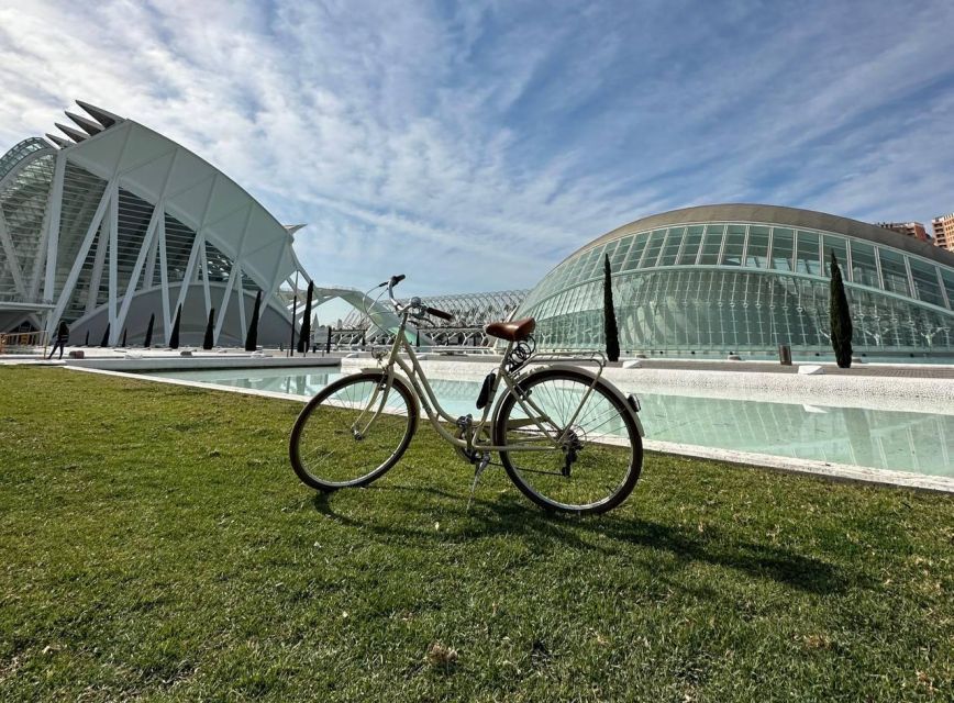 Discover & Taste Valencia on a Bike Tour (tapas + bike) - City of Arts and Sciences, Modern Architecture With a Snack Break