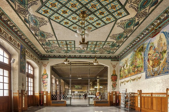 Essential Valencia: Local Culture and Gastronomy - Barrio del Carmen: old city on foot