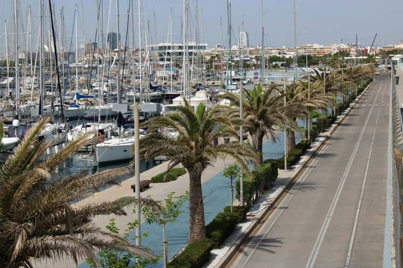 Explore Valencia’s Coast: Boat trip to Valencian Venice - Sailing from Port of Valencia along the Mediterranean coast