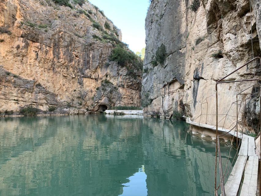 From Costa Blanca: Chulilla and the Hanging Bridges Day Trip - Should you book the Chulilla and Hanging Bridges day trip?