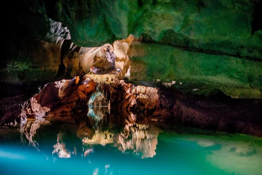 From Valencia: Caves of San José Guided Excursion and Ticket - Before you board: what the guide tells you inside the entrance area