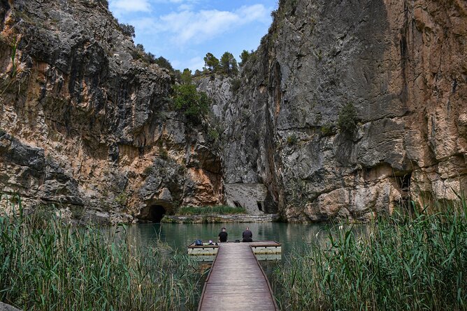 From Valencia: Hiking and Hanging Bridge Adventure in Chulilla - Walking the Turia River Canyon: The About 2-Hour Hike