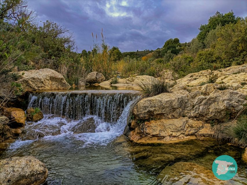 From Valencia: Hiking Tour to Two Stunning Waterfalls - Stop in Buñol: the hike time that leads to the 60-meter waterfall