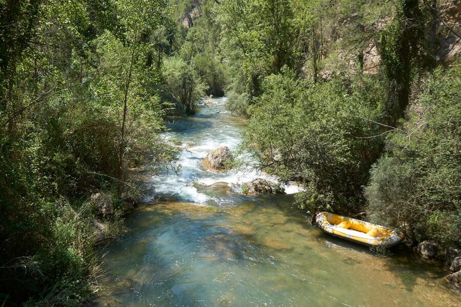 From Valencia: Montanejos Tour with Guided Hike - Where Your Time Actually Goes: Springs, Photos, and Walking Energy