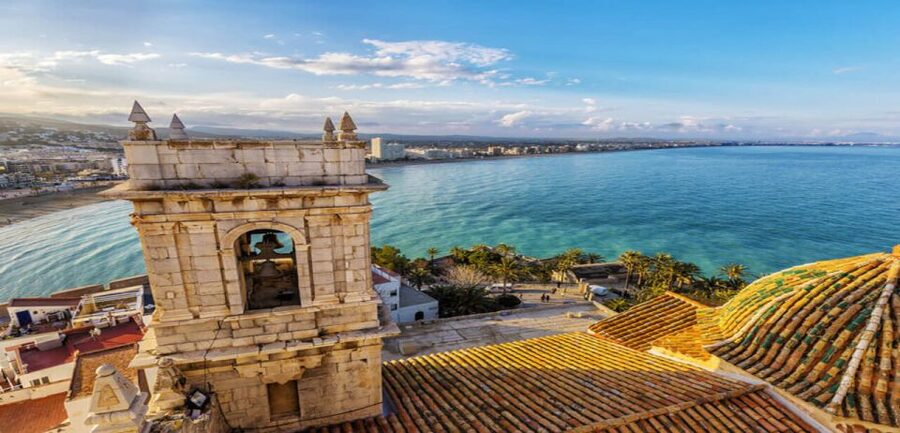 From Valencia: Morella & Peñíscola Day Trip Transfer + Lunch - Your morning drive: Levantine Coast views before the hilltop climb