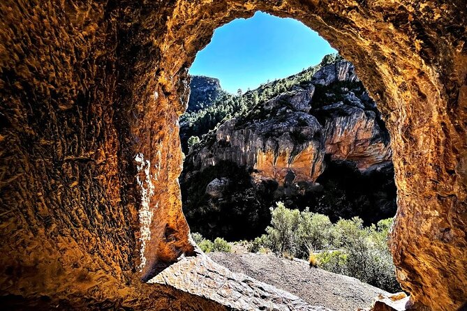 Full-day Hiking at Ruta the Aqua across Pena Cortada - The Ruta del Agua walk to Chelva (easy on paper, good on your legs)