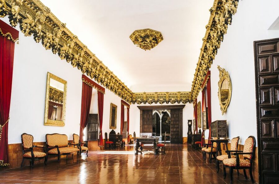 Gandia: Ducal Palace Entry Ticket with Audio Guide - The palace’s 15th-century Valencian Gothic bones, plus later upgrades
