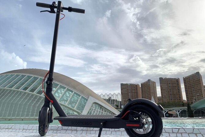 Grand City | Small Group Bike Tour through Top Highlights - Meeting Point and Timing, So You Don’t Lose Tour Time