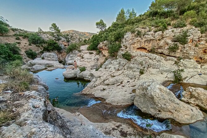Hiking Experience between Waterfalls in Buñol from Valencia - Waterfall time: Cueva Turche and Cueva de Las Palomas