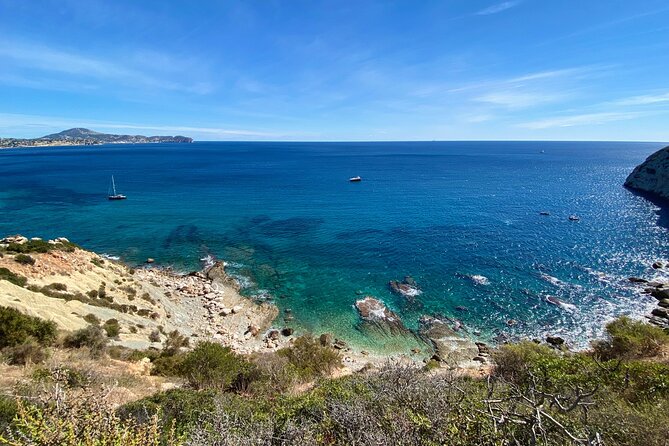 Hiking Peñon de Ifach in Calpe and visit Altea - OFFICIAL GUIDE - Why Peñon de Ifach and Altea make a great full-day duo