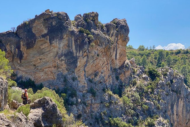 Hiking Tour of the Roman Aqueduct of Peña Cortada and Ruta de Agua - Getting from Valencia to the countryside, starting with Calles