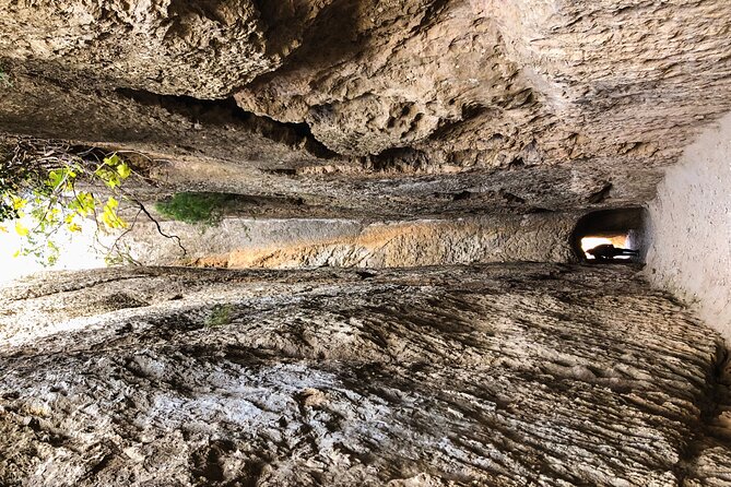 Hiking Tour of the Roman Aqueduct of Peña Cortada and Ruta de Agua - Walking the 2000-year-old aqueduct, and crossing with nerves intact