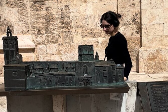 In Love with Valencia: A Self-Guided Tour of its Landmarks - Jardi del Túria: the green spine that makes the whole city make sense