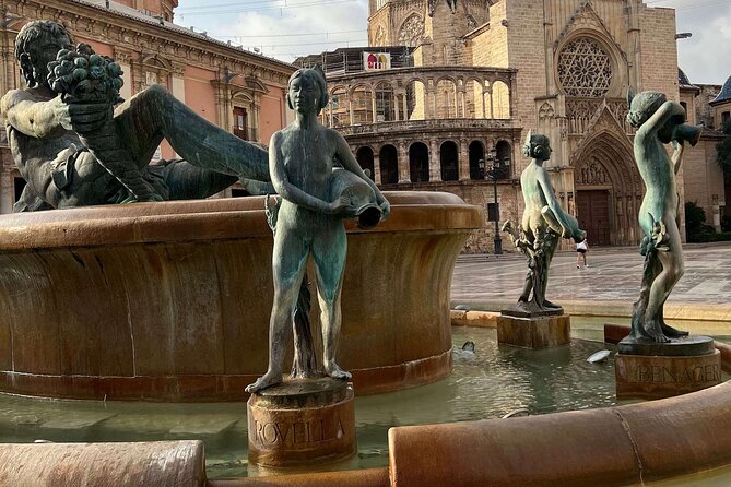 In Love with Valencia: A Self-Guided Tour of its Landmarks - Las Fallas, Plaza de Toros, and CCCC in the same walking story