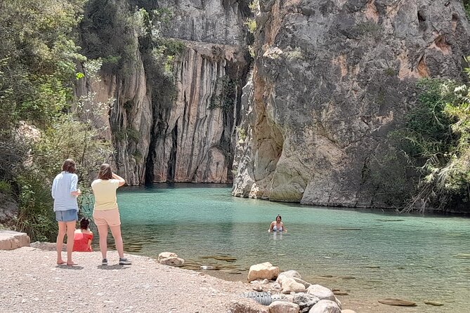 Montanejos: Do an Epic Hike and Swim in Thermal Waters - The 6 Hour Flow, Start Time, and What Transport Really Gives You