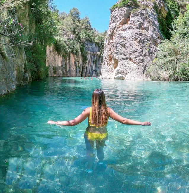 Montanejos Thermal Springs and Waterfall, food included - Stop 1: Salto de la novia (Girlfriend Waterfall) time for a quick reset