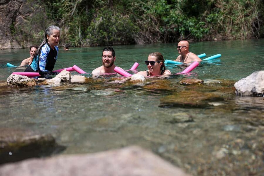 Montanejos Thermal Springs and Waterfall, food included - The 8-hour flow: Mestalla meeting point to return