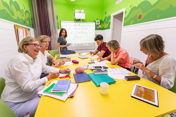 One Week Intensive Spanish Course with Cultural Activities - Accommodation in Valencia: plan it early if you want convenience