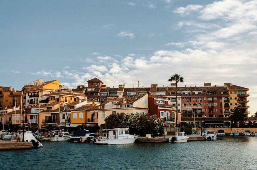 Pedal Through Paradise: Port Saplaya's E-Bike Adventure - Why a Valencia e-bike beats the usual city loop