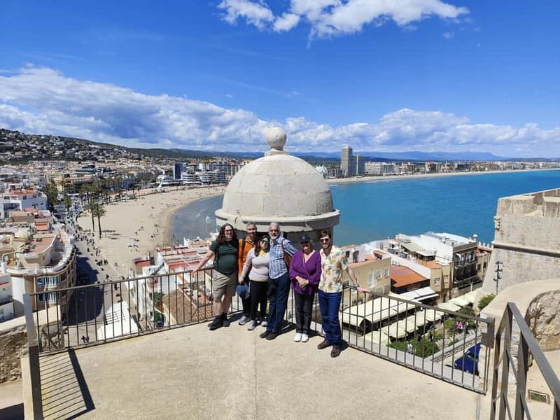 Peñiscola: Castle & Walled City Spanish Guided Tour - Walled-town walk: streets, settlers, and Game of Thrones spotting