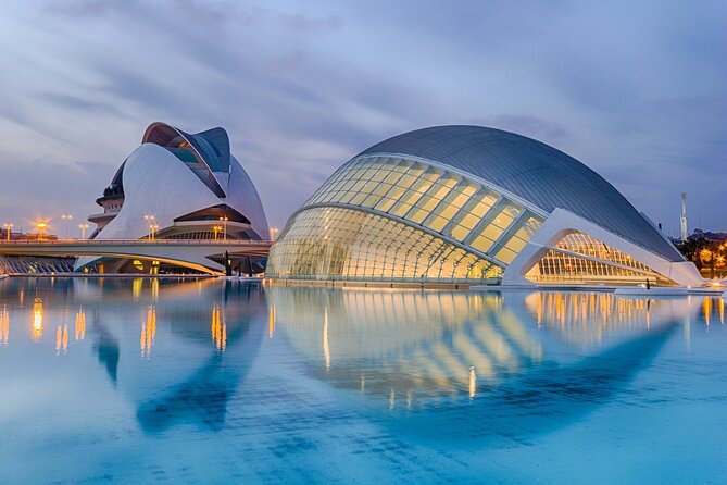 Private Tour of Valencia with Official Guide - Santa Catalina Church: a simple shape that makes sense