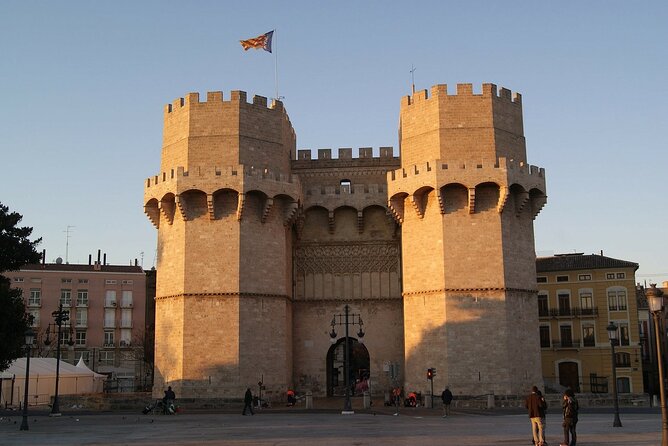 Private Tour of Valencia with Official Guide - Palau de la Generalitat and Calle Caballeros: politics and palaces in one walk