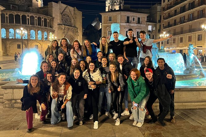 Pub Crawl Tour in Valencia - Plaça del Tossal: The Second Hour That Keeps the Momentum