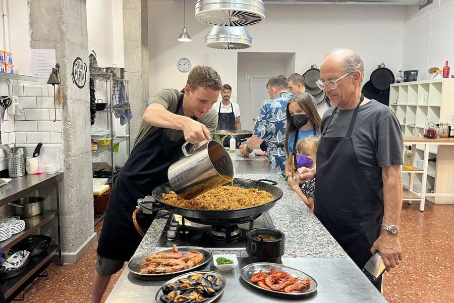 Real Paella Cooking Class – Market Visit & Sangría Workshop - Tapas, Sangria, and DO Valencia Wine While You Set Up