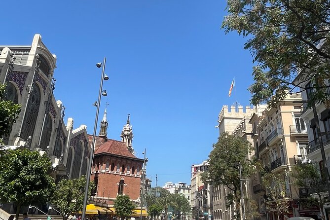 Savor Spain: Your Ultimate Tapas Tour Guide - Group Size, Timing, and the “Don’t Get Lost” Factor