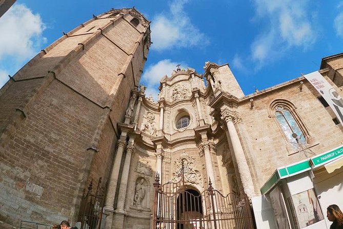 Shore Excursion: Valencia Half-Day Private Tour - La Lonja de la Seda: UNESCO World Heritage, Gothic style, and the best interior add on
