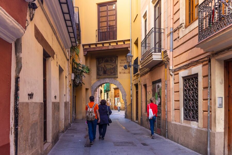Small-Group Medieval Valencia Walking Tour - Licensed Guide - Key points to look forward to