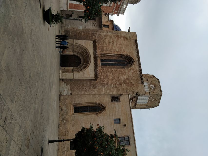 Small-Group Medieval Valencia Walking Tour - Licensed Guide - Who this tour is for, and who should skip it