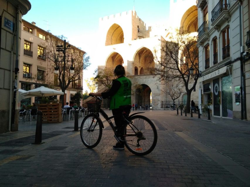 Special Segway Valencia Tour + Bike Rental all day included - Segway training: the confidence builder before the sightseeing