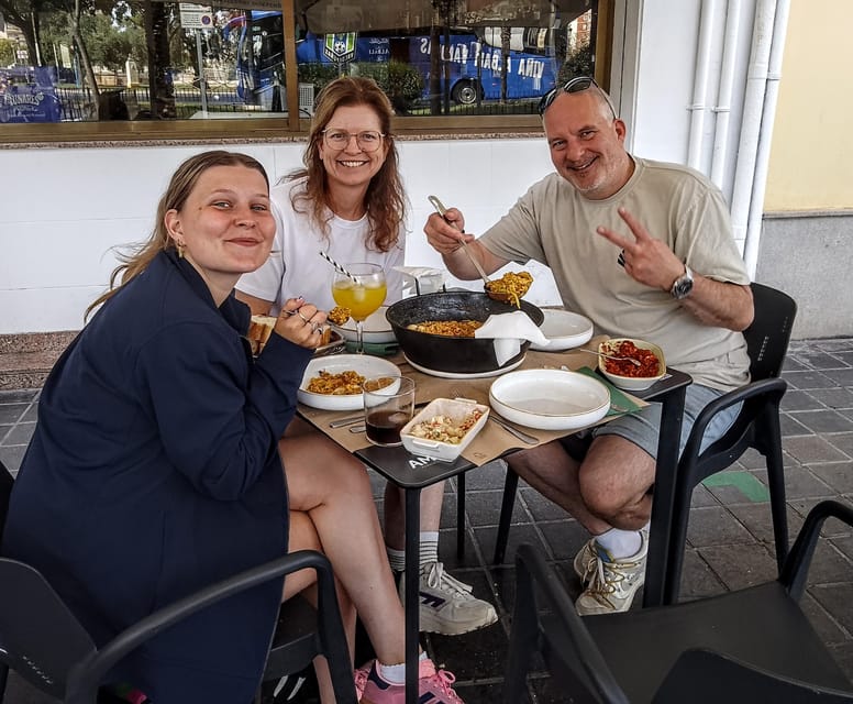 TAPAS GASTRONOMIC TOUR - Torres de Serranos tapas: eating in the shadow of history