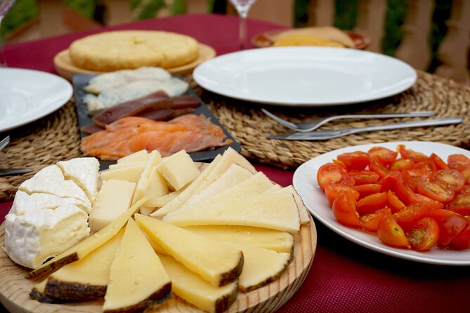 Tapas in the vineyards - Price and logistics: what you’re actually paying for at $205.68 per person