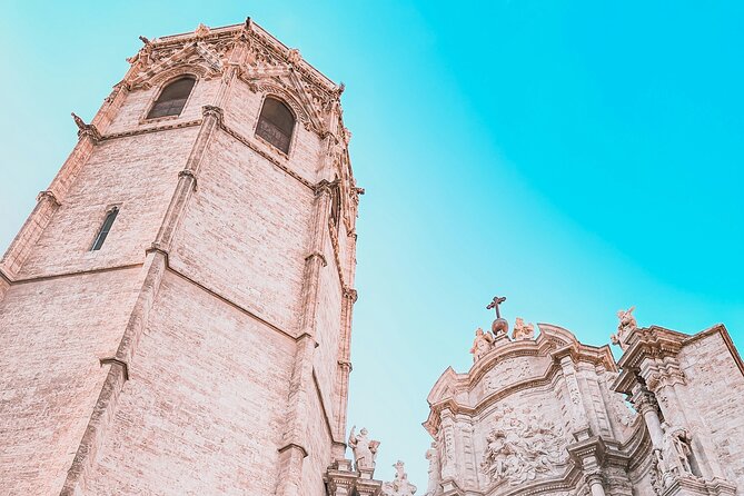 The Essentials of Valencia in a Guided Tour - Stop 6: La Lonja de la Seda and the UNESCO monument story
