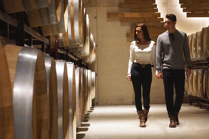Two wineries tour with wine tasting - Quick take before you go