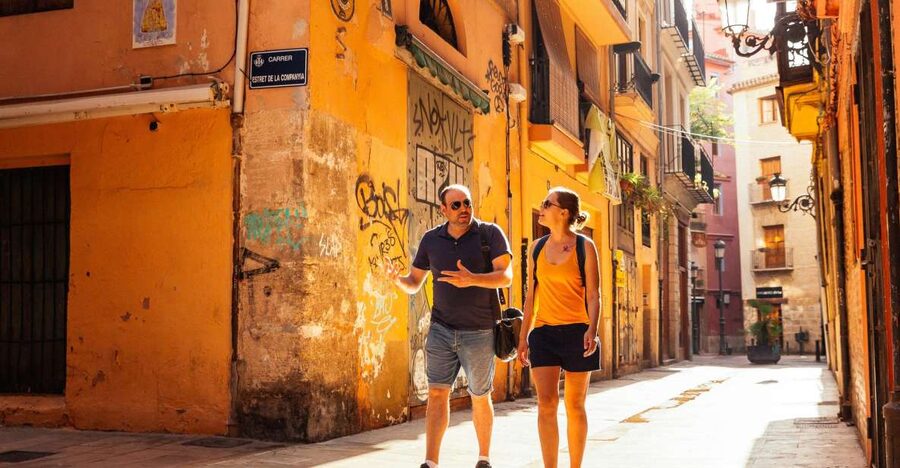 Valencia: 1.5-Hour Private Kick-Start Tour with a Local - Key things that make this Valencia kick-start tour worth your time