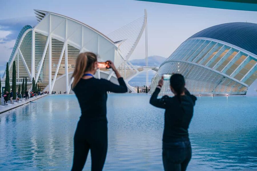 Valencia: 2-hour City Highlights Guided Tuk-Tuk Tour - Price and value: Is $46 a good deal?